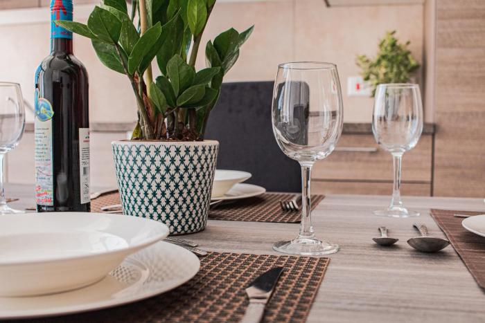 Unique 2BDR Suite Near Sea and Pool in City Center!