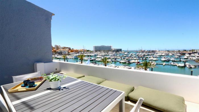 Marina Algarve-CleverDetails, located on the marina close tomain amenities