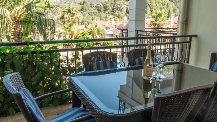 dolphine apatment turunç