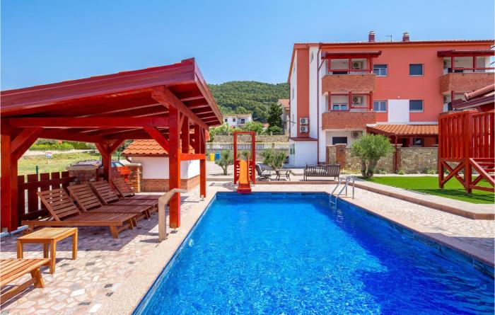 Amazing Apartment In Banjol With 1 Bedrooms, Wifi And Outdoor Swimming Pool