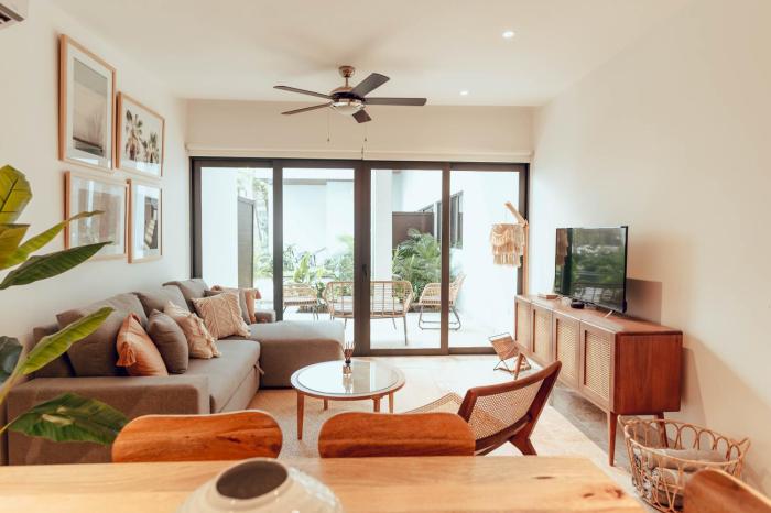 Stylish Luxury Condo in the heart of Playa