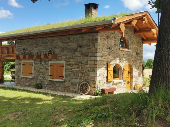 Cabana Casa de Piatra, de la Mara