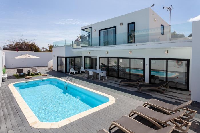 Villa Luxury Azul Private Pool and BBQ Corralejo By Holidays Home