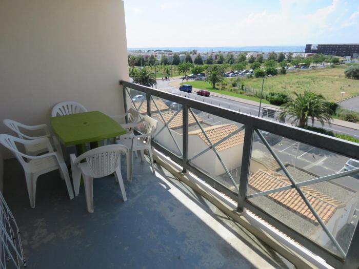 T2 Cabine avec Terrasse et Parking Privé à Sète - FR-1-472-103