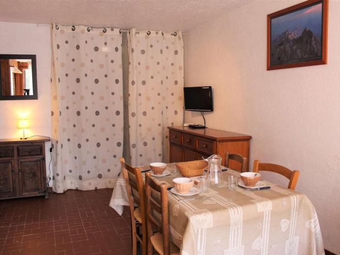 Studio Montagne 4 Pers, Balcon Sud, 100m des Pistes et 10m des Commerces à Vars Les Claux - FR-1-330B-150