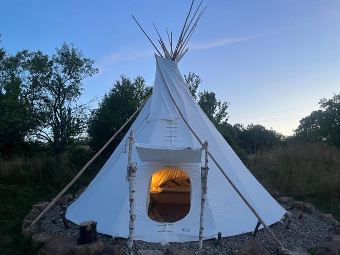 Romantic Wildlife & Stars Teepee Experience Apuseni Mountains