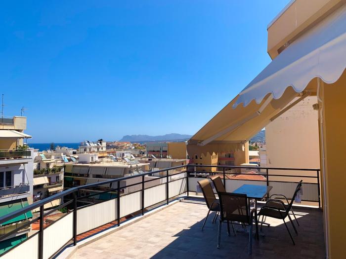 CENTRAL HUGE LUXURY APARTMENT and FREE PARKING