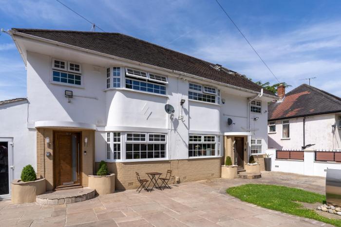 Homebird Property - Carter Knowle House #2