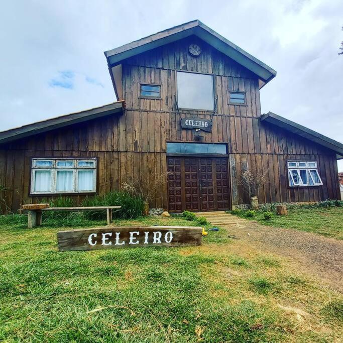 Celeiro Moderno em Guarapuava - Hospedagem Única para até 10 pessoas a 8km do centro