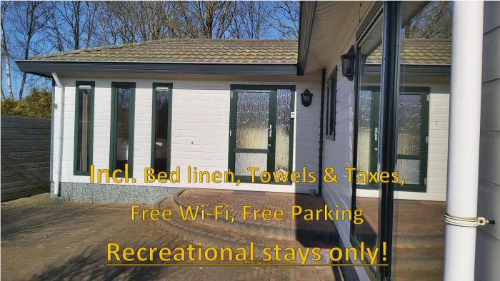 Ruim familie chalet tot 4 personen op de Veluwe Bungalowpark De Kern