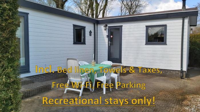 Cosy Garden familie chalet tot 4 personen op de Veluwe Bungalowpark De Kern
