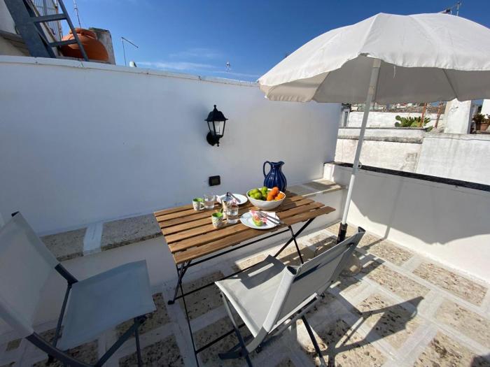 Cozy House in Ostuni with Panoramic Terraces