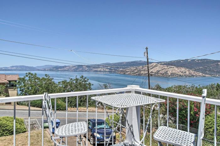 Charming Hilltop Home with Picture-Perfect View