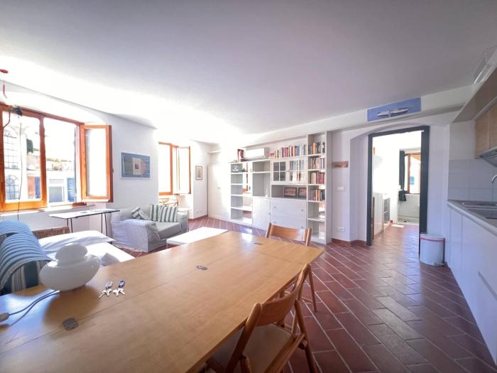 WELCOME RIVIERA - Paraggis Home, 60 sqm, 1bedroom 1bathroom, in the central Santa Margherita Ligure, WiFi, Air Conditioning private garage available on request at 25,00 per night