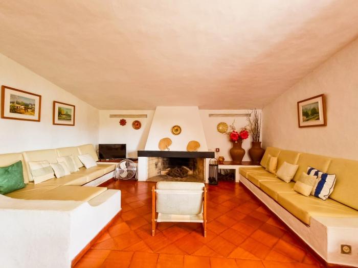 FLH Balaia House with Terrace