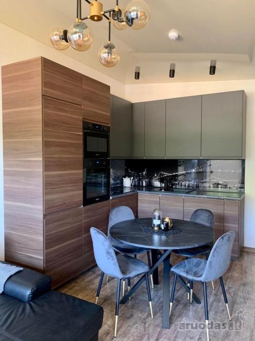 Trijų kambarių apartamentai prie jūros