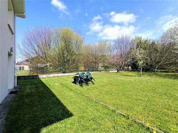 Aix-les-Bains : T2 RDC Maison avec Jardin, Animaux admis - FR-1-555-5