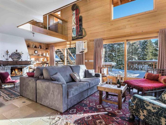 Chalet spacieux près des pistes avec terrasse sud - FR-1-565-36