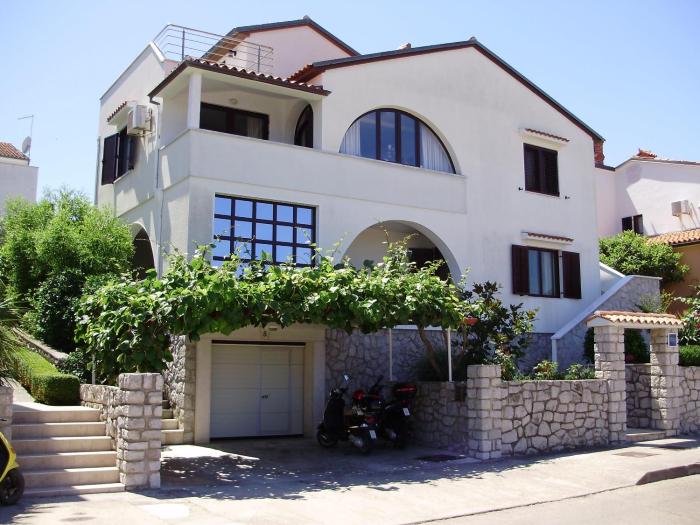 Apartments with a parking space Mali Losinj (Losinj) - 8024