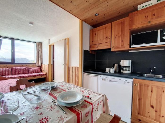 Appartement rénové 2 pièces Les Menuires, proche pistes, balcon - FR-1-344-905