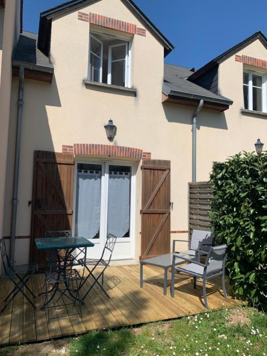 Cottage en duplex meublé au calme proche Orleans