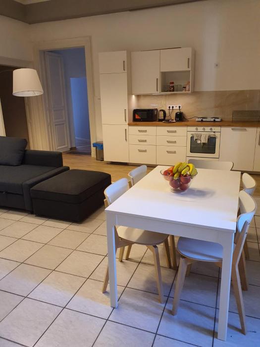 Queen Erzsebet apartment