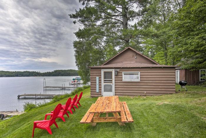 Lakefront Minocqua Cabin w Dock & Fire Pit!