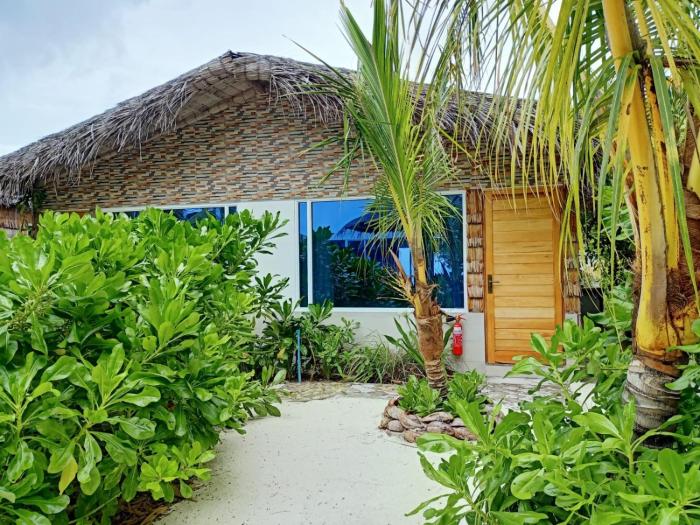 Island Life Maldives Retreat & Spa