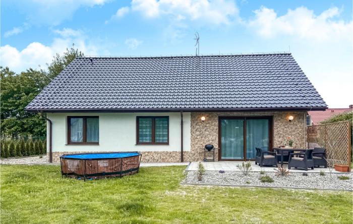 Stunning Home In Wiselka With 3 Bedrooms, Wifi And Outdoor Swimming Pool