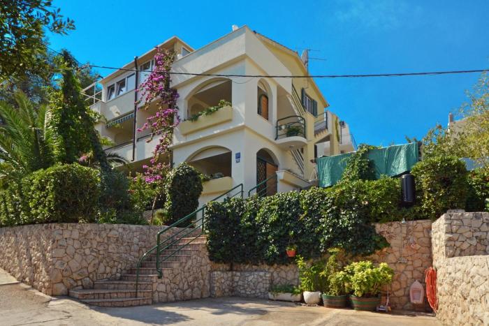 Apartments with parking space Slatine, Ciovo - 5158