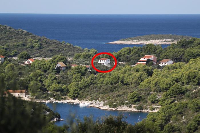 Apartments with parking space Maslinica, Solta - 5184