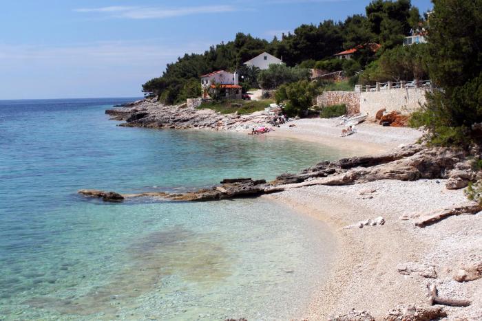 Apartments with parking space Zavala, Hvar - 8710