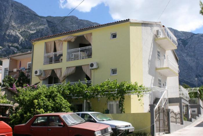 Apartments with a parking space Baska Voda, Makarska - 6827