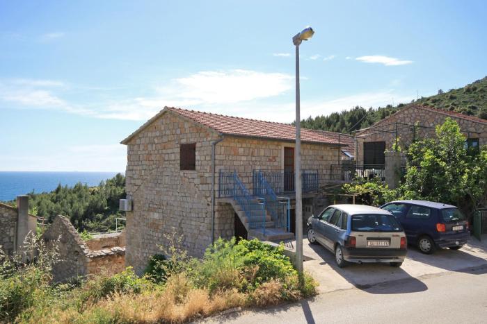 Apartments with parking space Ivan Dolac, Hvar - 8797