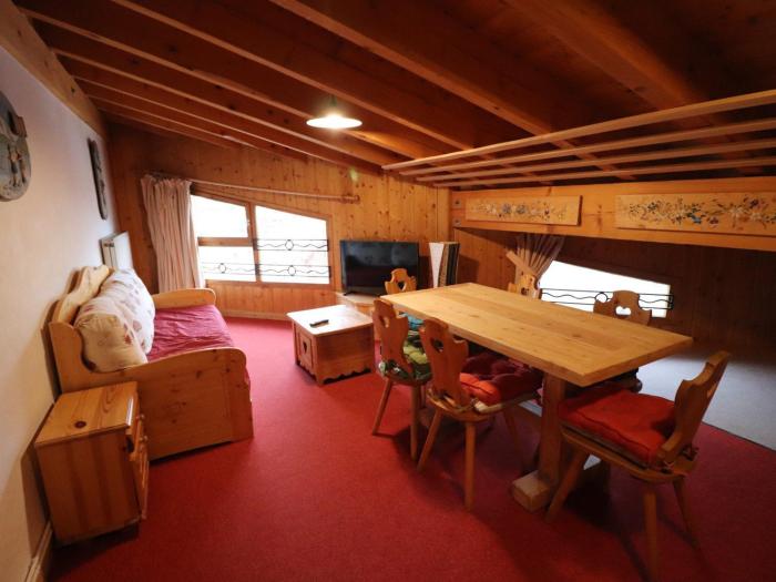 Appartement Confortable au Cœur de Tignes le Lac, Idéal pour 6 Personnes - FR-1-502-373
