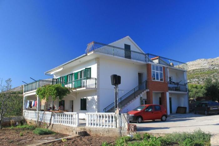 Apartments with a parking space Grebastica, Sibenik - 8367