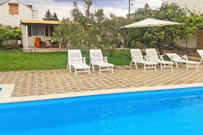 Family-friendly apartments with swimming pool Biograd na Moru, Biograd - 8371