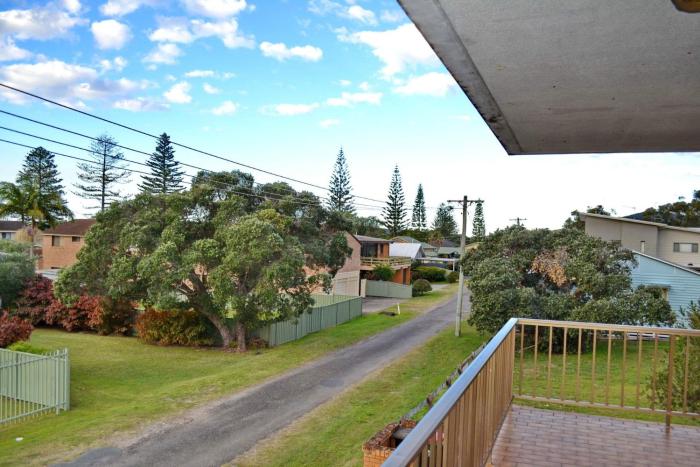 Seacrest Unit 1 - Bring your own linen.