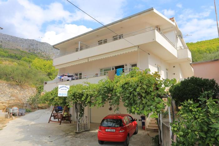 Apartments with parking space Sumpetar, Omis - 11798