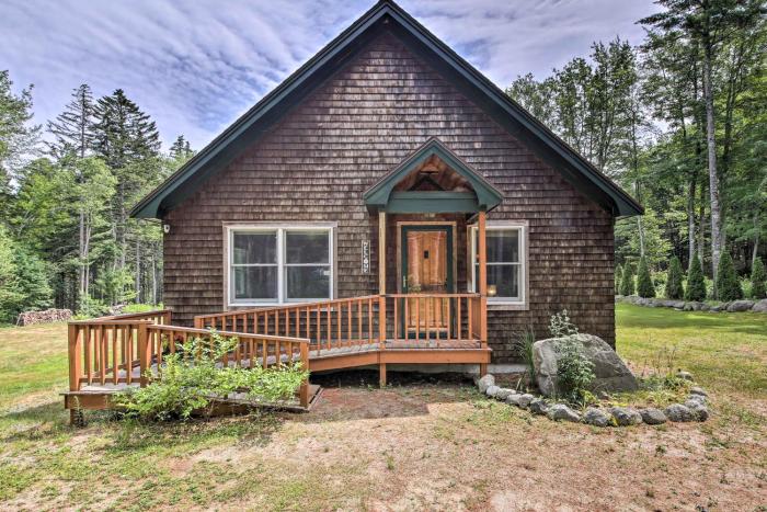 Hidden Gem Cottage Near Blue Hill Peninsula