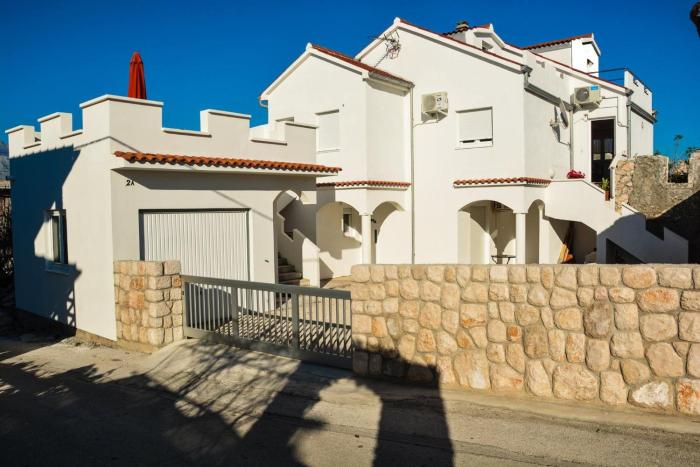 Apartments by the sea Razanac, Zadar - 14229