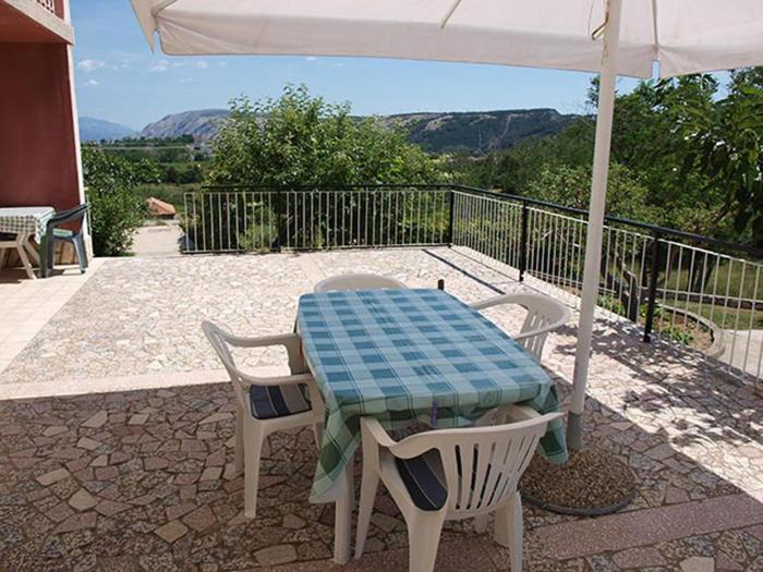 Apartments with parking space Lopar, Rab - 16389
