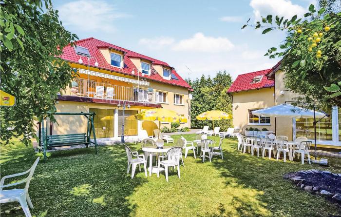 Beautiful Apartment In Grzybowo