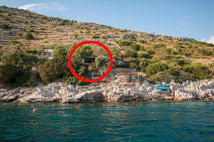 Secluded fishermans cottage Cove Spiljice, Brac - 17031