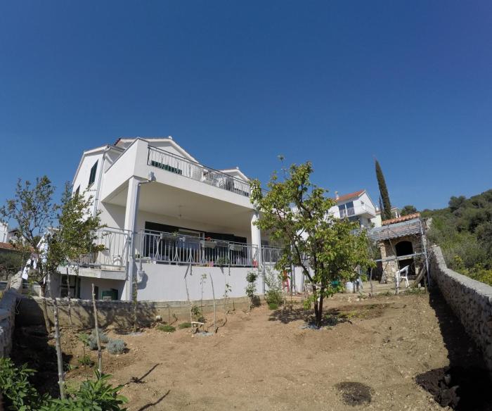 Apartments with parking space Brodarica, Sibenik - 16978