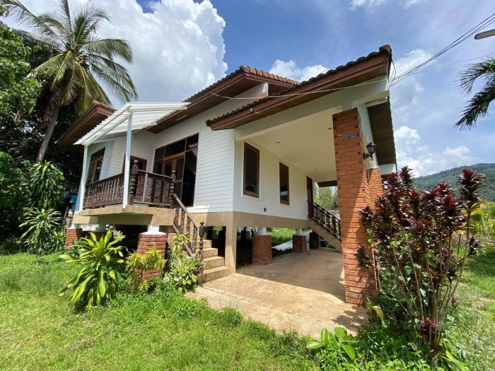 1-Bedrooms Cozy Entire house near Bangtao Beach free wifi