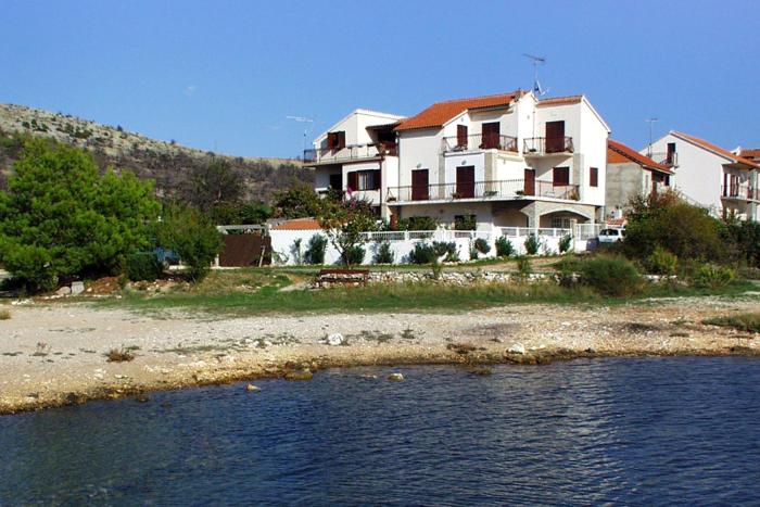 Apartments by the sea Zaboric, Sibenik - 958