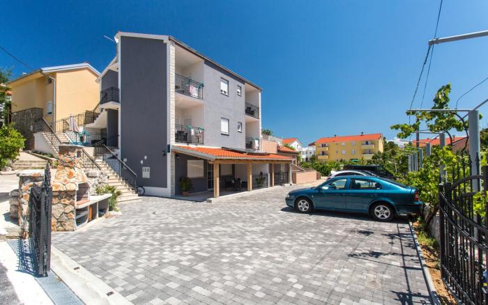 Apartments with parking space Baska, Krk - 18808