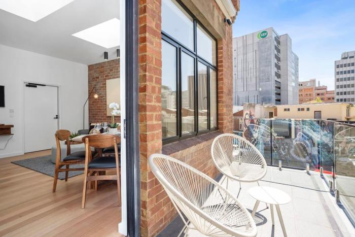 Sanctuary at Saddlers -Rustic Meets Refined