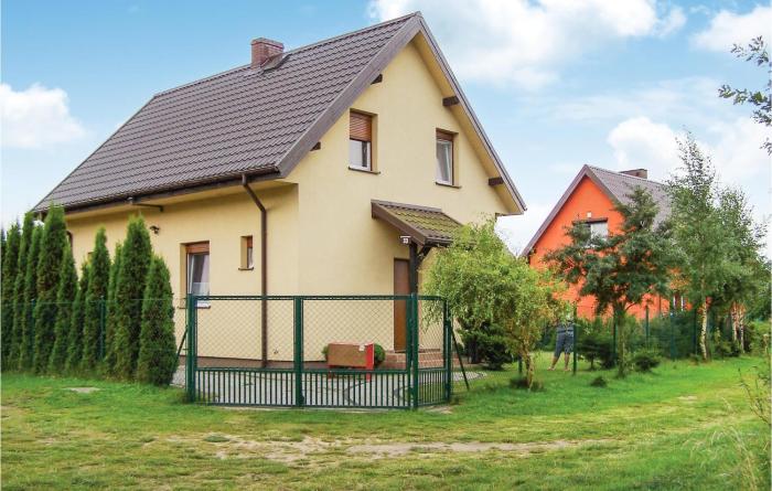 Beautiful home in Nowecin with 2 Bedrooms and Internet